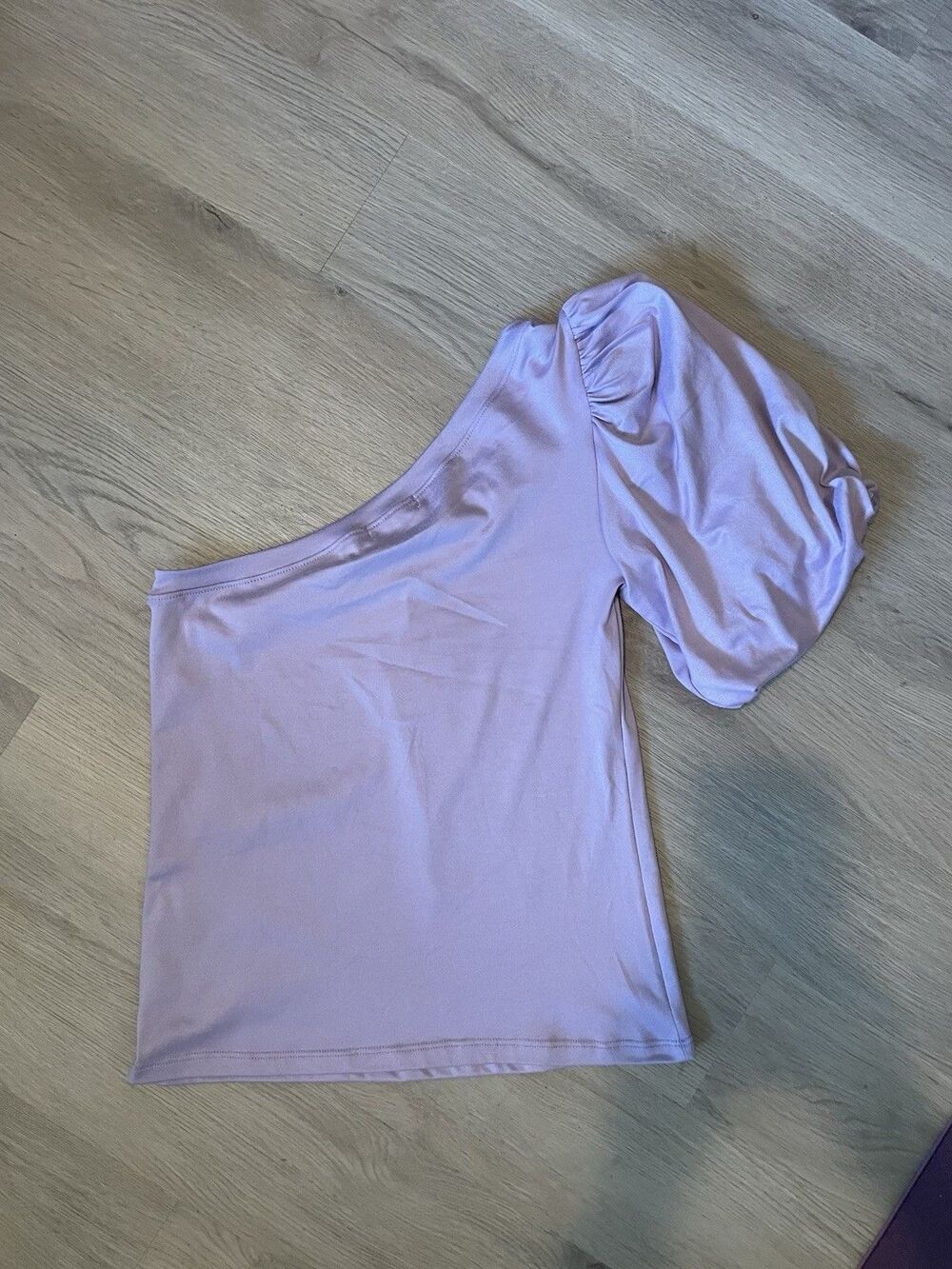 NWT AQUA Ladies Lavender One Shoulder Puff Sleeve Tee Elevated Casual Y2K - Picture 3 of 6